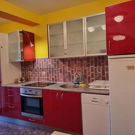 Apartments Jelena Peroj Extérieur photo
