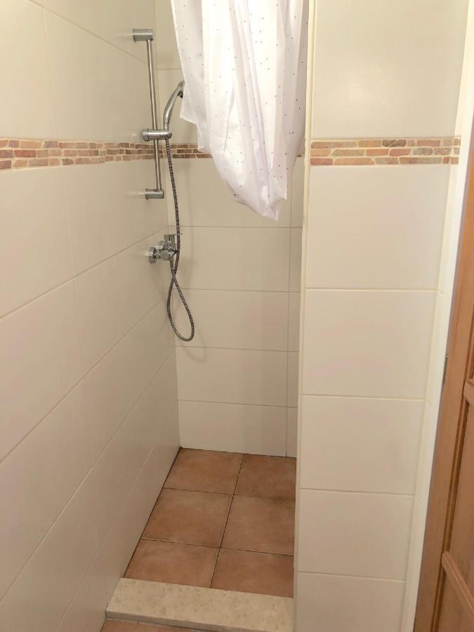 Apartments Jelena Peroj Extérieur photo