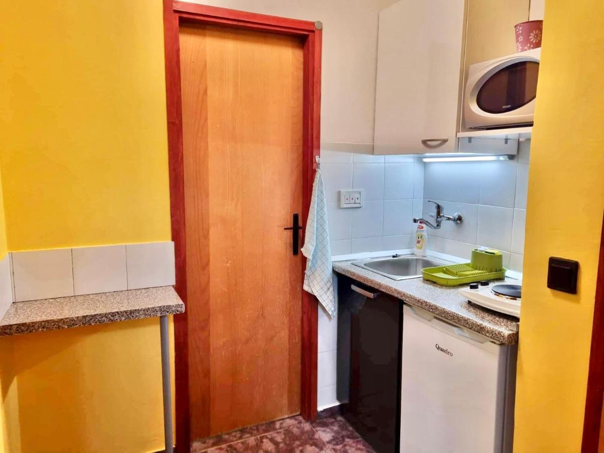 Apartments Jelena Peroj Extérieur photo