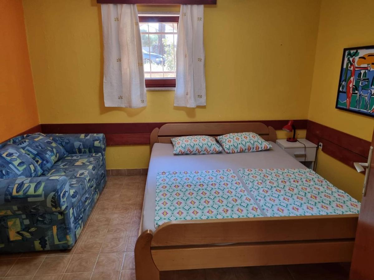 Apartments Jelena Peroj Extérieur photo